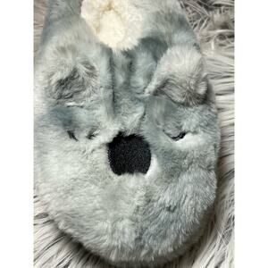 Fuzzy Babba slipper socks one size fits most shoe size womens 7-9.5
